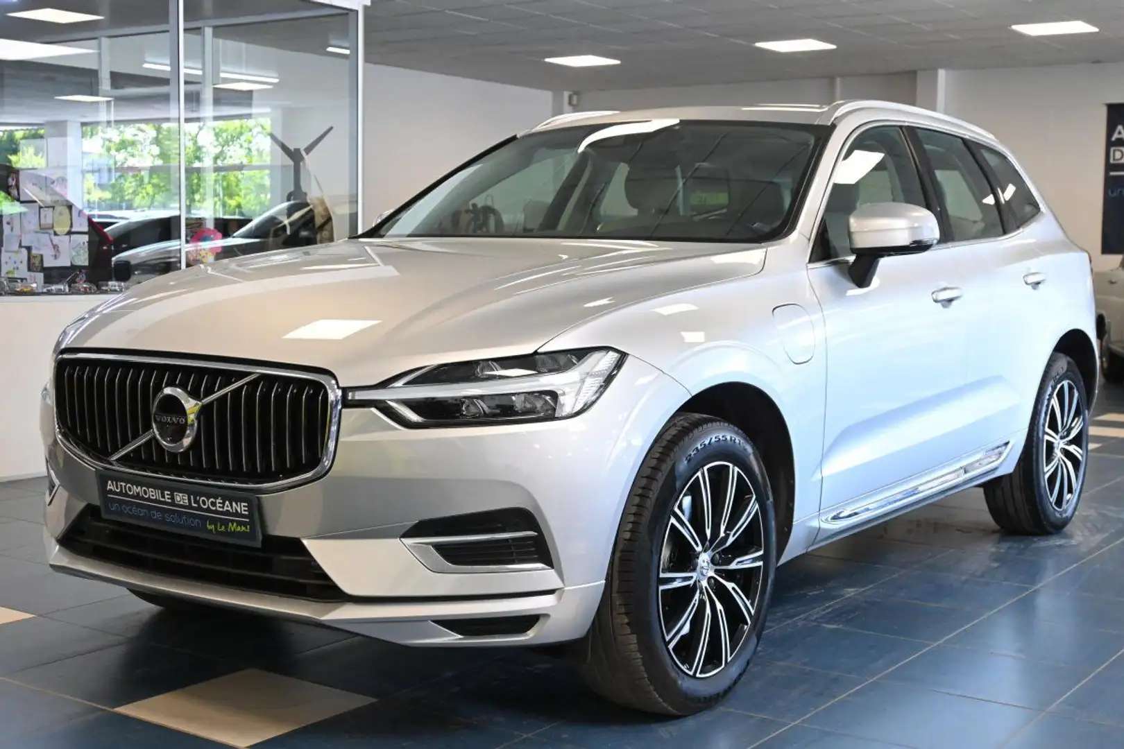 Volvo XC60 T8 Twin Engine 320+87 ch Geartronic 8 Inscription  Gris - 1