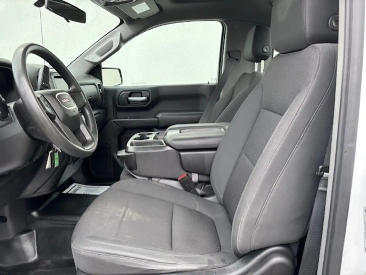 GMC Sierra 1500 снимка GMC Sierra 1500