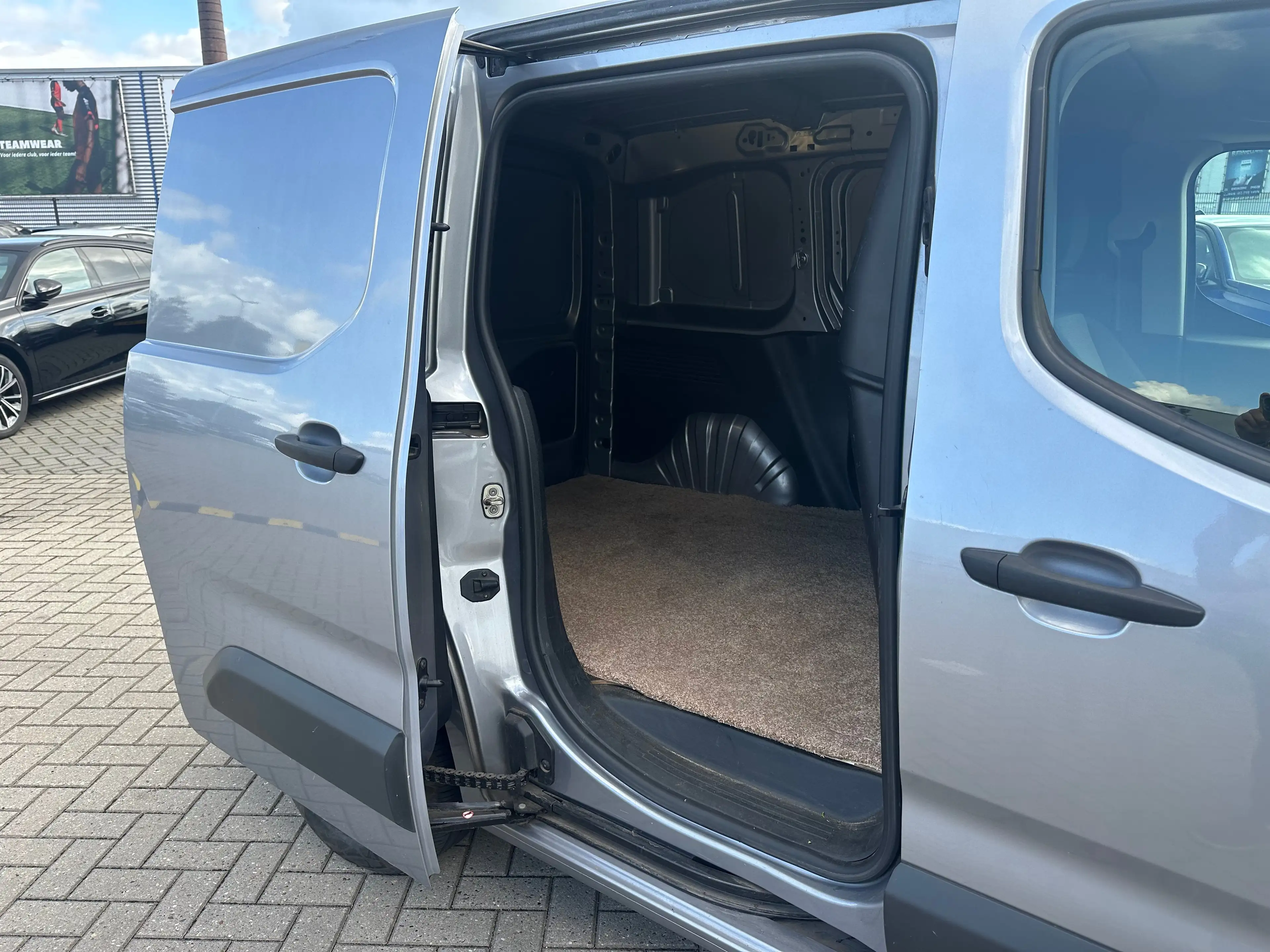 Peugeot Partner 1.5 BlueHDI Pro Trekhaak | Houten Vloer | Airco | — photo 9