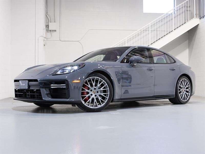 2026 Porsche Panamera GTS AWD