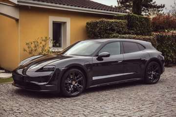 CROSS TURISMO 4 476 93.4KWH - Première main - Roues directrices - Volant chauffant - Sport Sound - Toit pano - PDLS