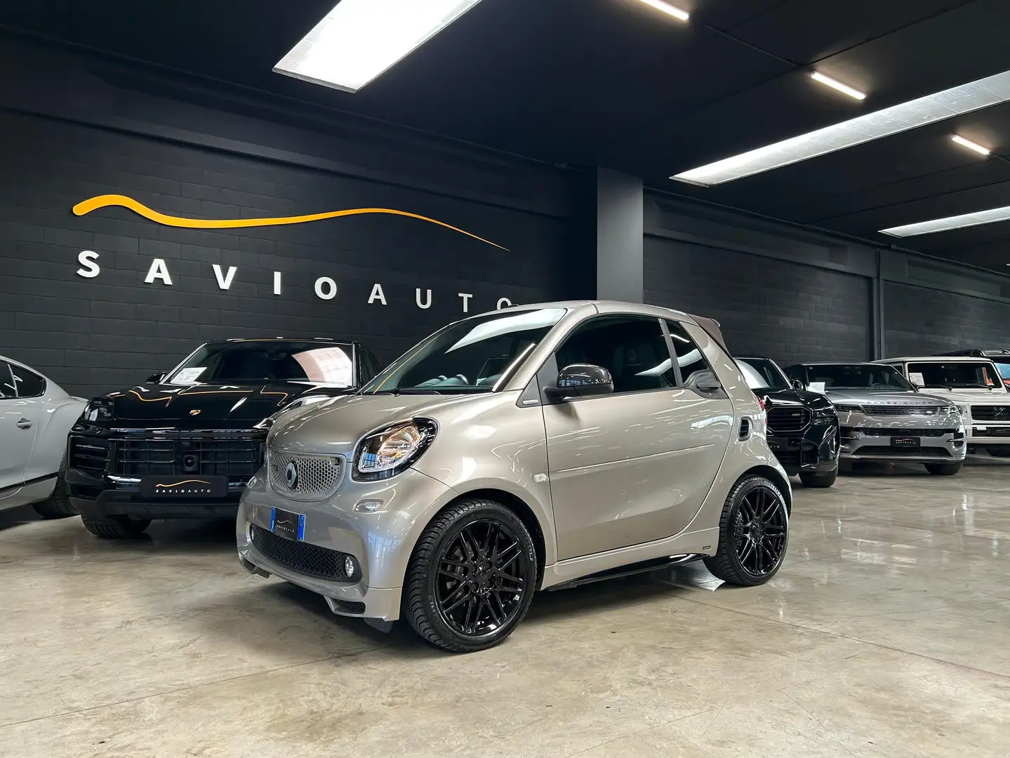 smart brabus ForTwo Cabrio 0.9 t Twinamic Xclusive - 15th Anniversary Beige - 1
