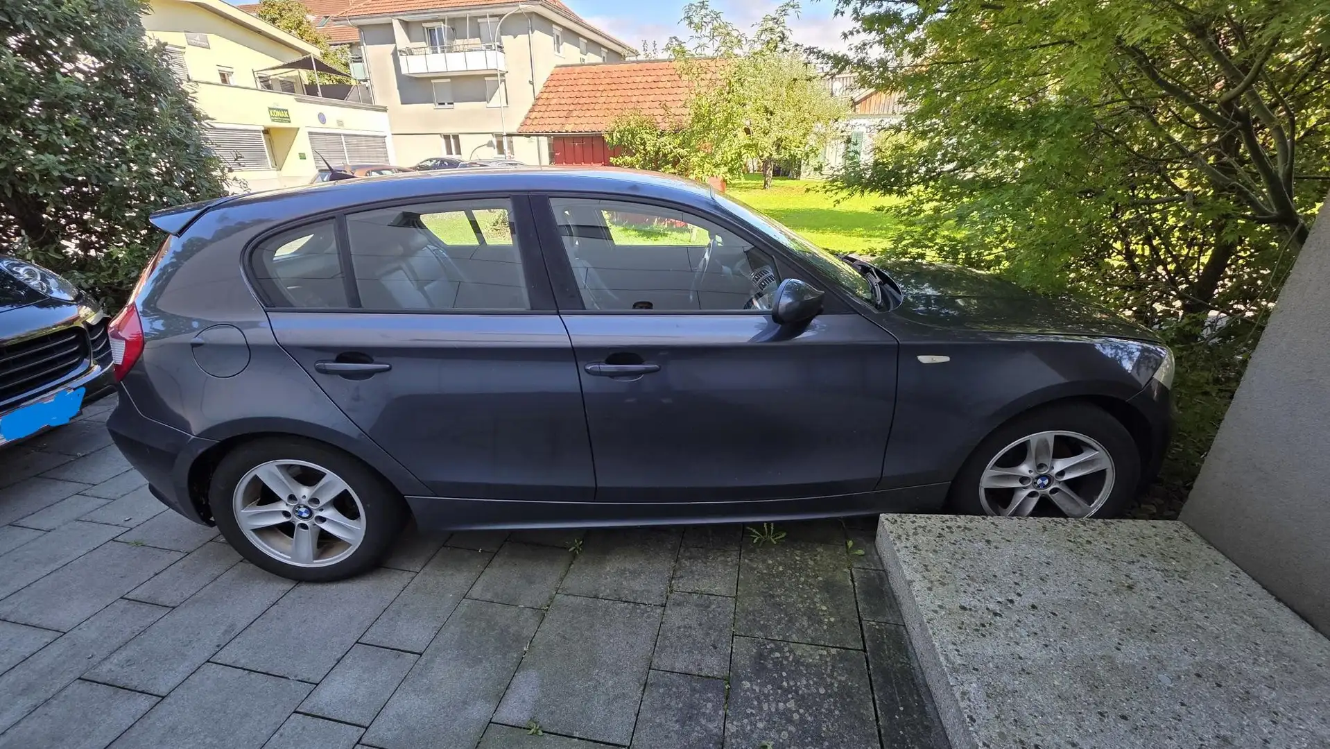 BMW 120 120d Österreich-Paket Österreich-Paket Szürke - 1