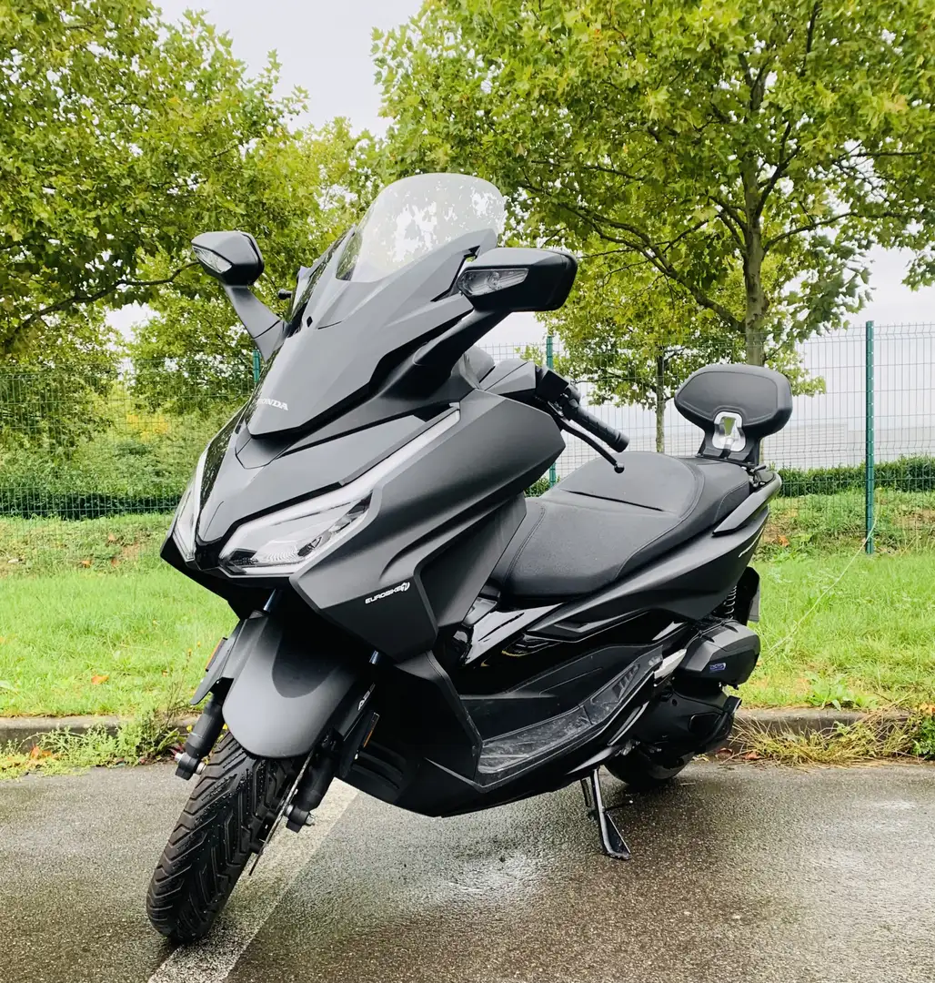 Honda Forza 125 Schwarz - 2