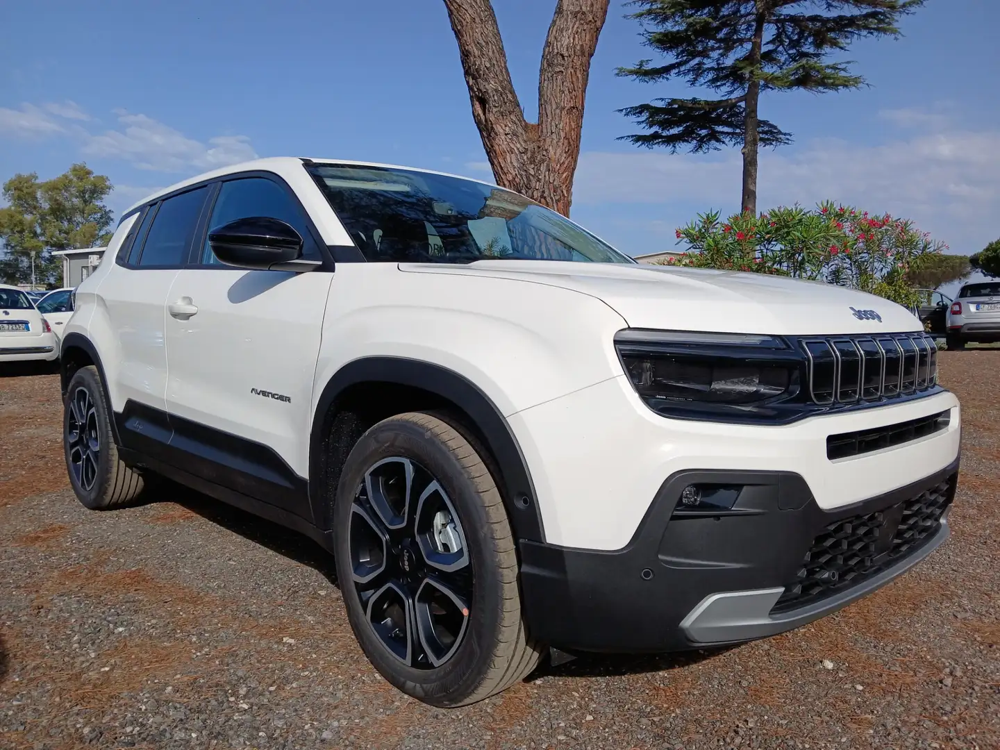 Jeep Avenger Avenger 1.2 Turbo 100 CV MHEV Summit Weiß - 2