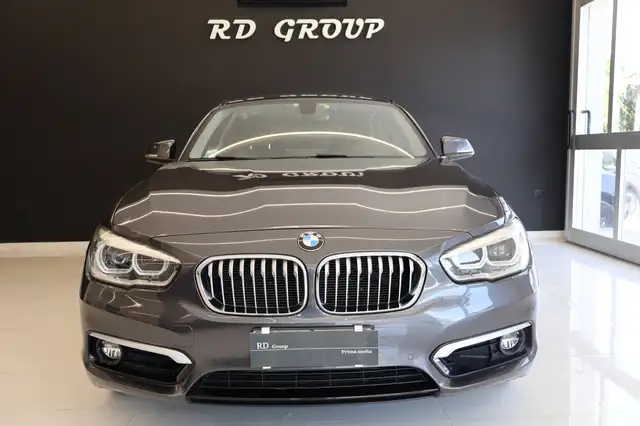 BMW 1 Series view 2