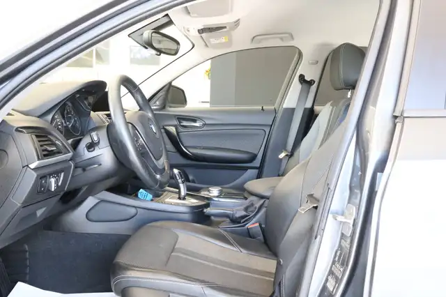 BMW 1 Series view 10