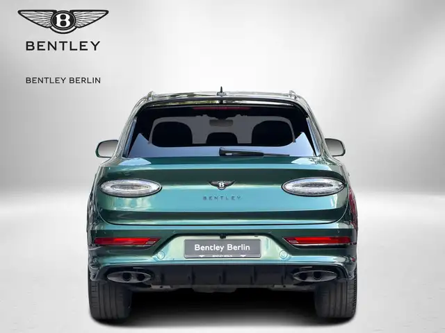 Bentley Bentayga view 6