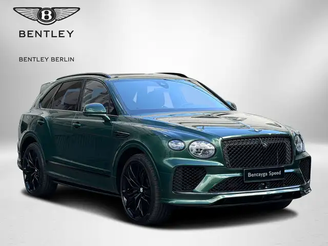 Bentley Bentayga view 3