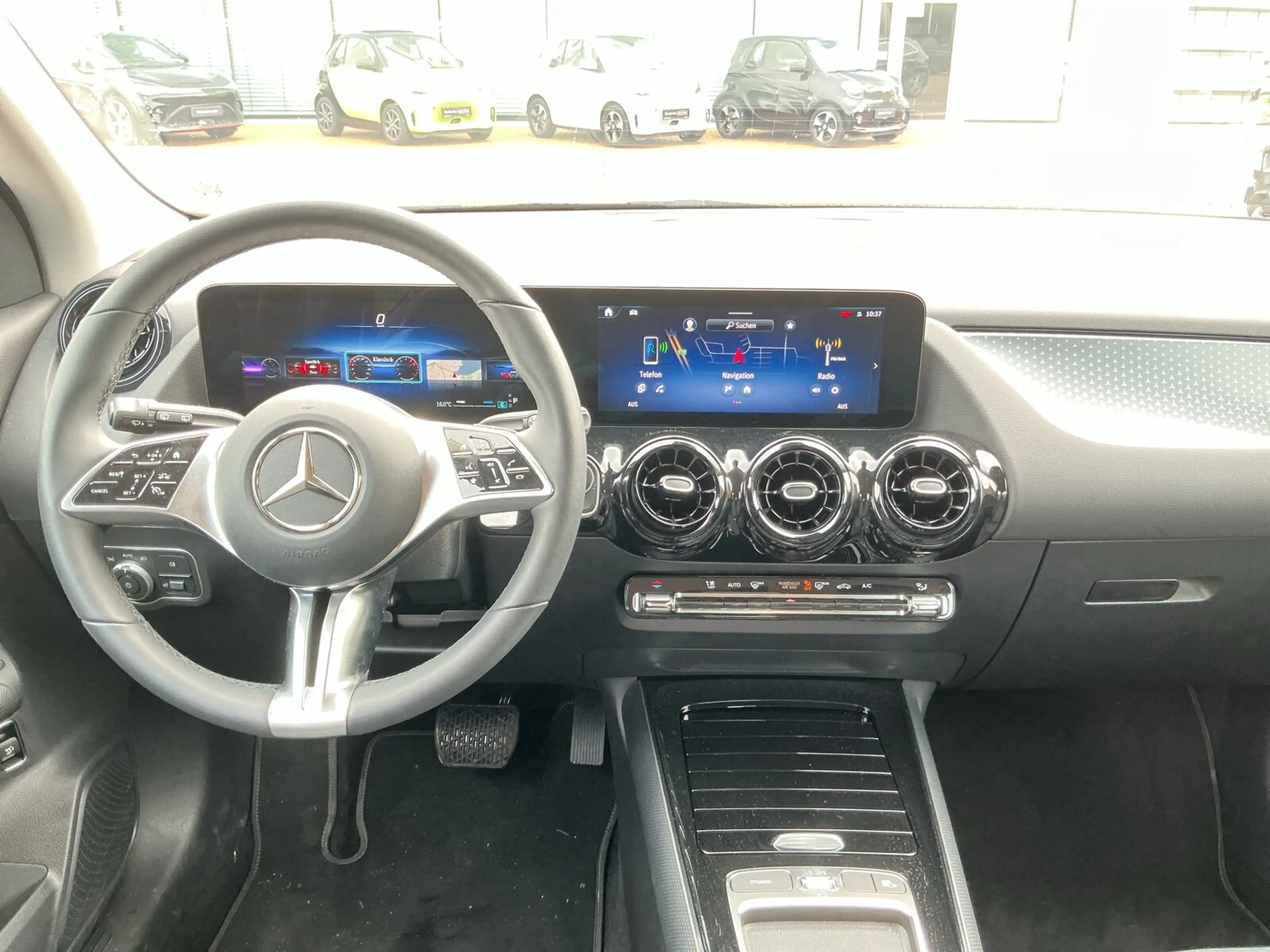 Mercedes-Benz GLA 200 GLA 200 MBUX Prem RüCam Spur WinterPak Totw AHK — photo 11
