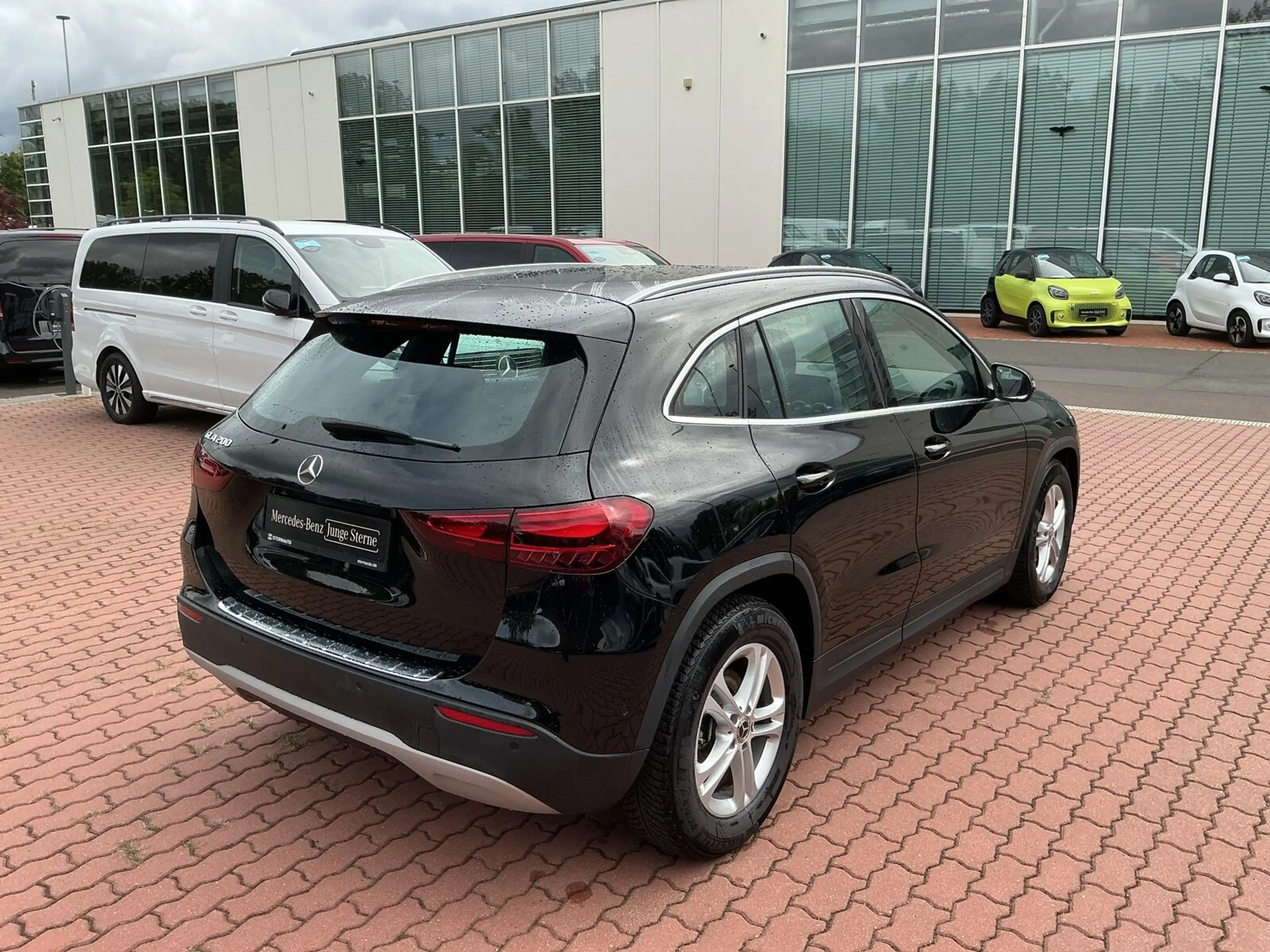 Mercedes-Benz GLA 200 GLA 200 MBUX Prem RüCam Spur WinterPak Totw AHK — photo 4