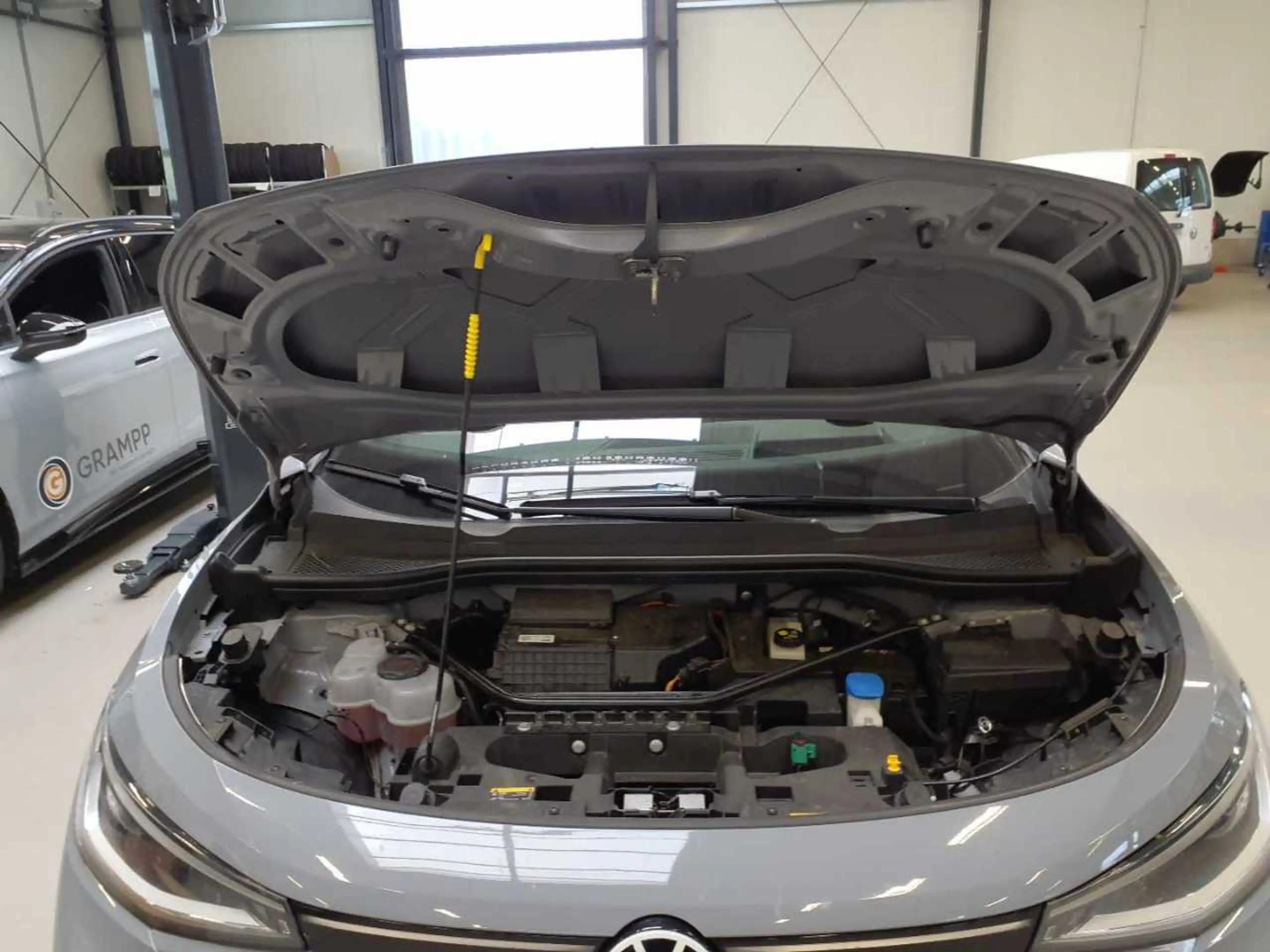 Volkswagen ID.4 Pro +CCS+WÄRMEPUMPE+AHK+360+MATRIX-LED+ACC+ — photo 9