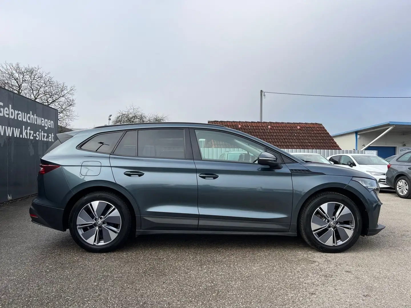 Skoda Enyaq iV 60 62kWh Grau - 2