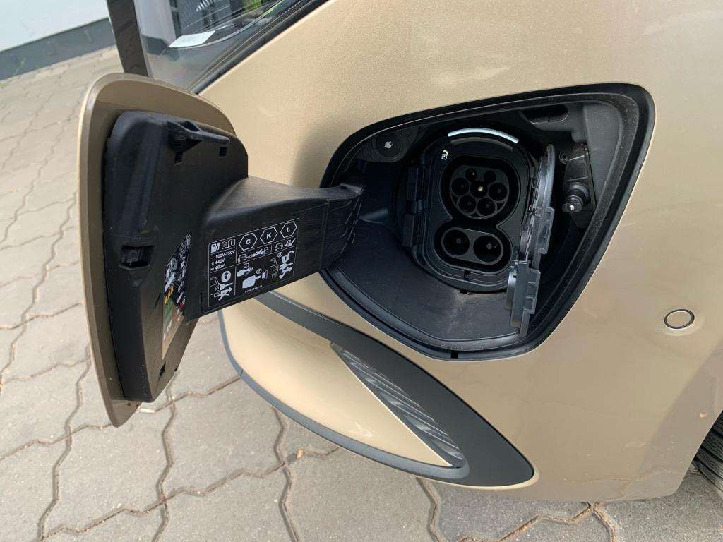 Mercedes-Benz EQV 300