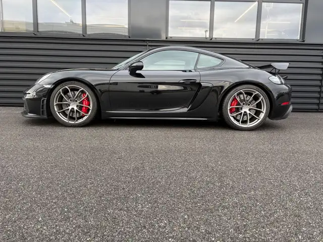 Porsche Cayman 718 GT 4
