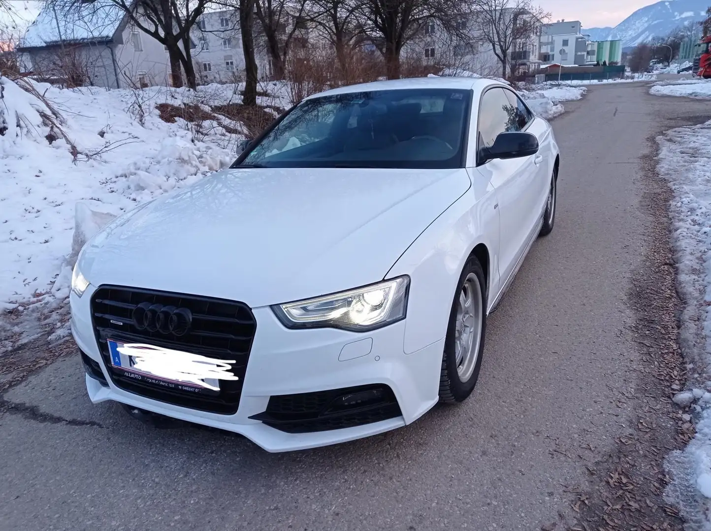 Audi A5 A5 Coupé 2,0 TDI quattro S-tronic Weiß - 2