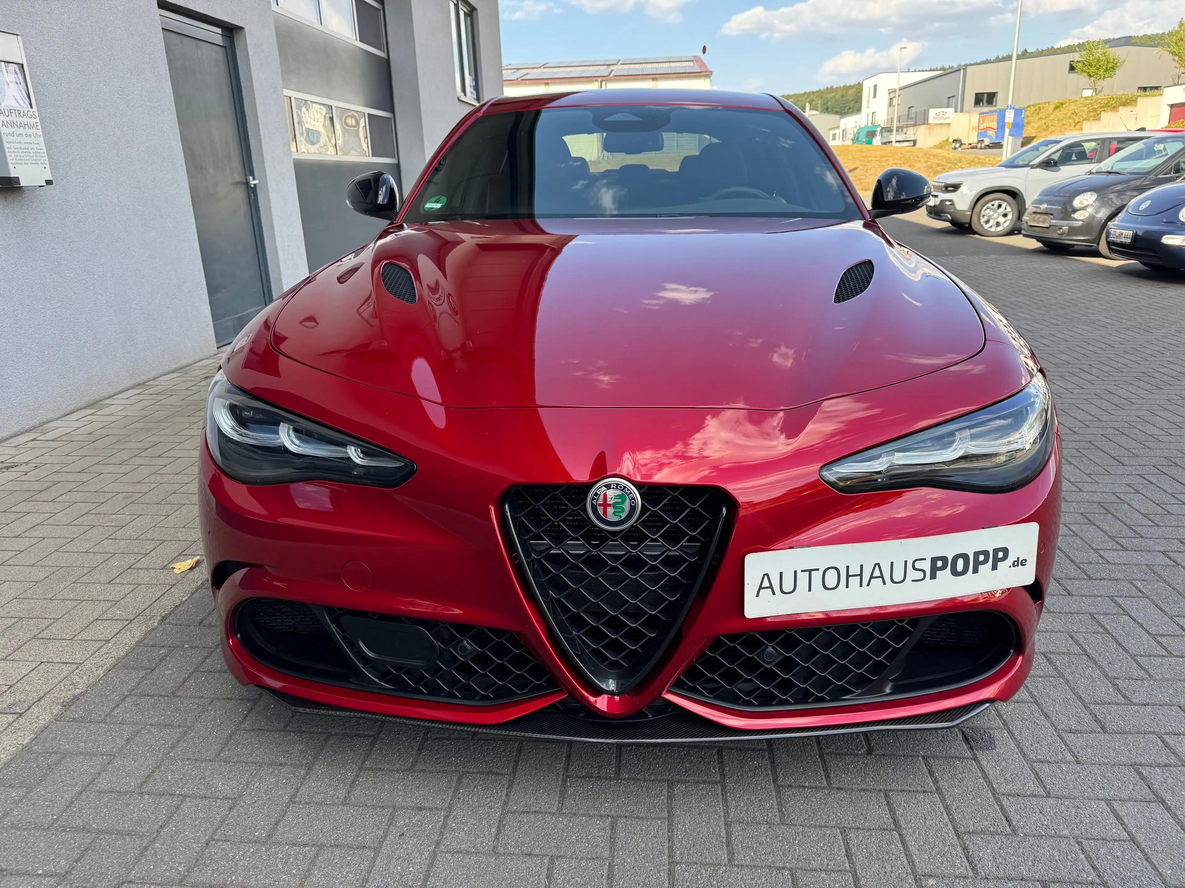 Alfa Romeo Giulia Giulia 2.9 V6 Bi-Turbo AT8 Quadrifoglio — photo 8