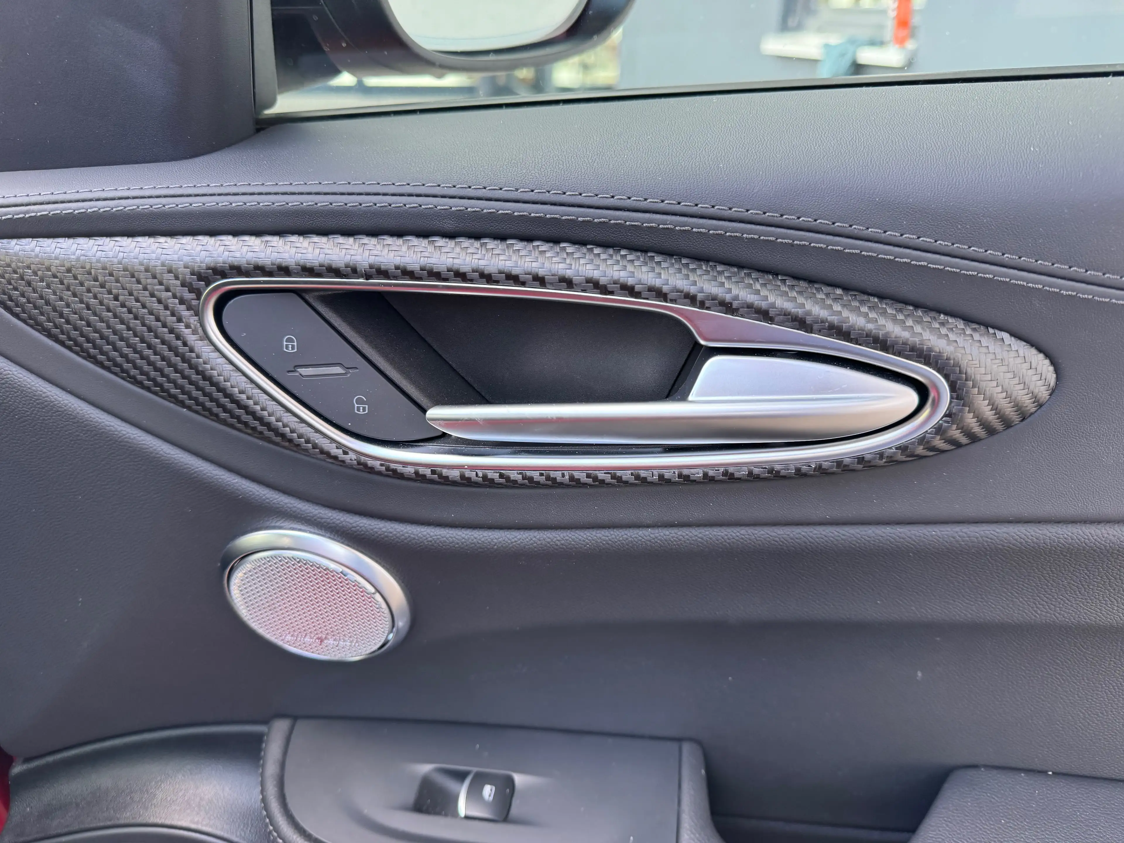 Alfa Romeo Giulia Giulia 2.9 V6 Bi-Turbo AT8 Quadrifoglio — photo 13