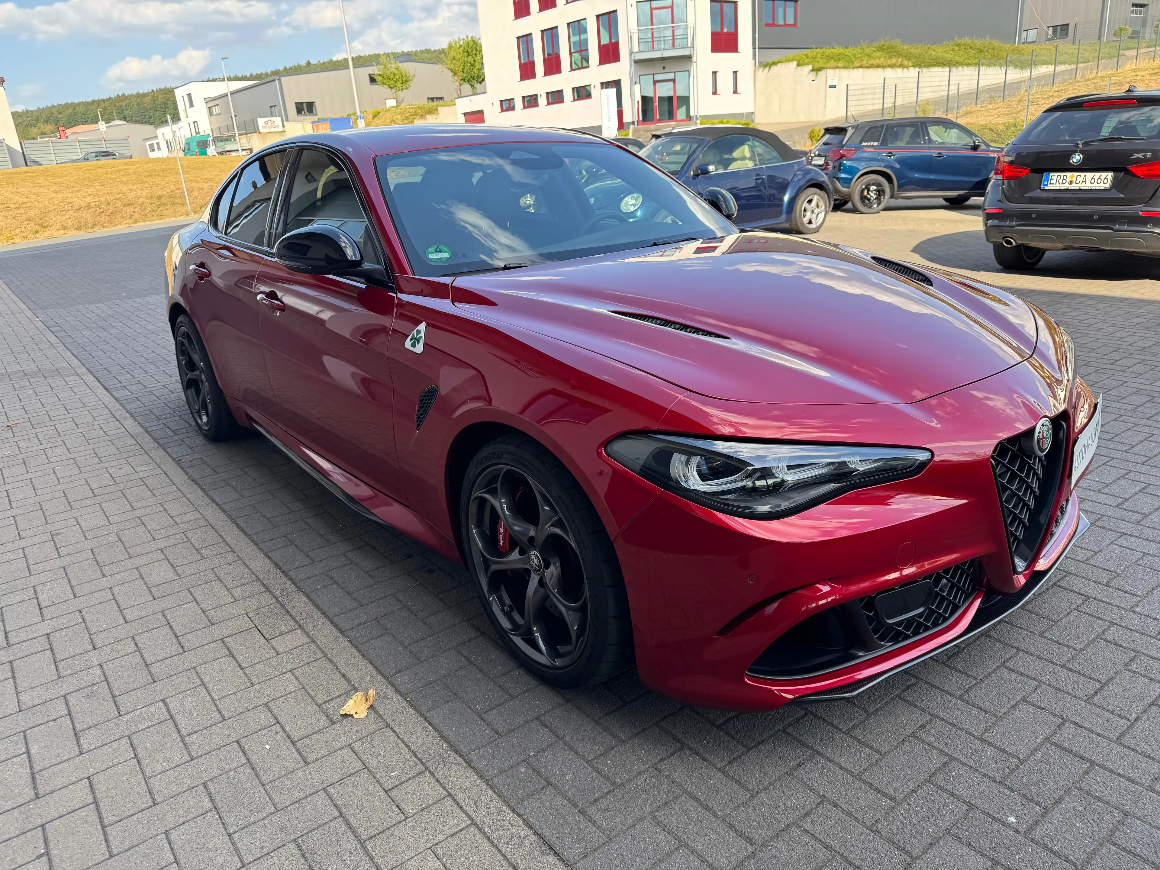 Alfa Romeo Giulia Giulia 2.9 V6 Bi-Turbo AT8 Quadrifoglio — photo 7