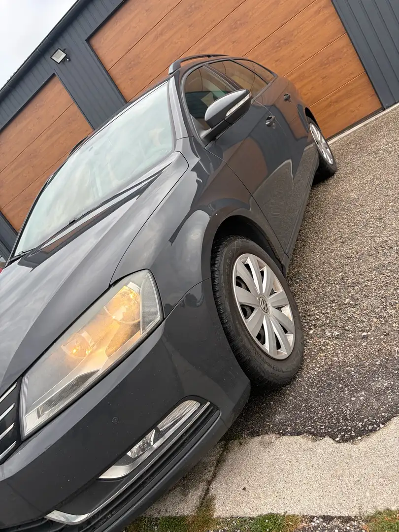 Volkswagen Passat Variant BMT TDI DPF DSG Grau - 2