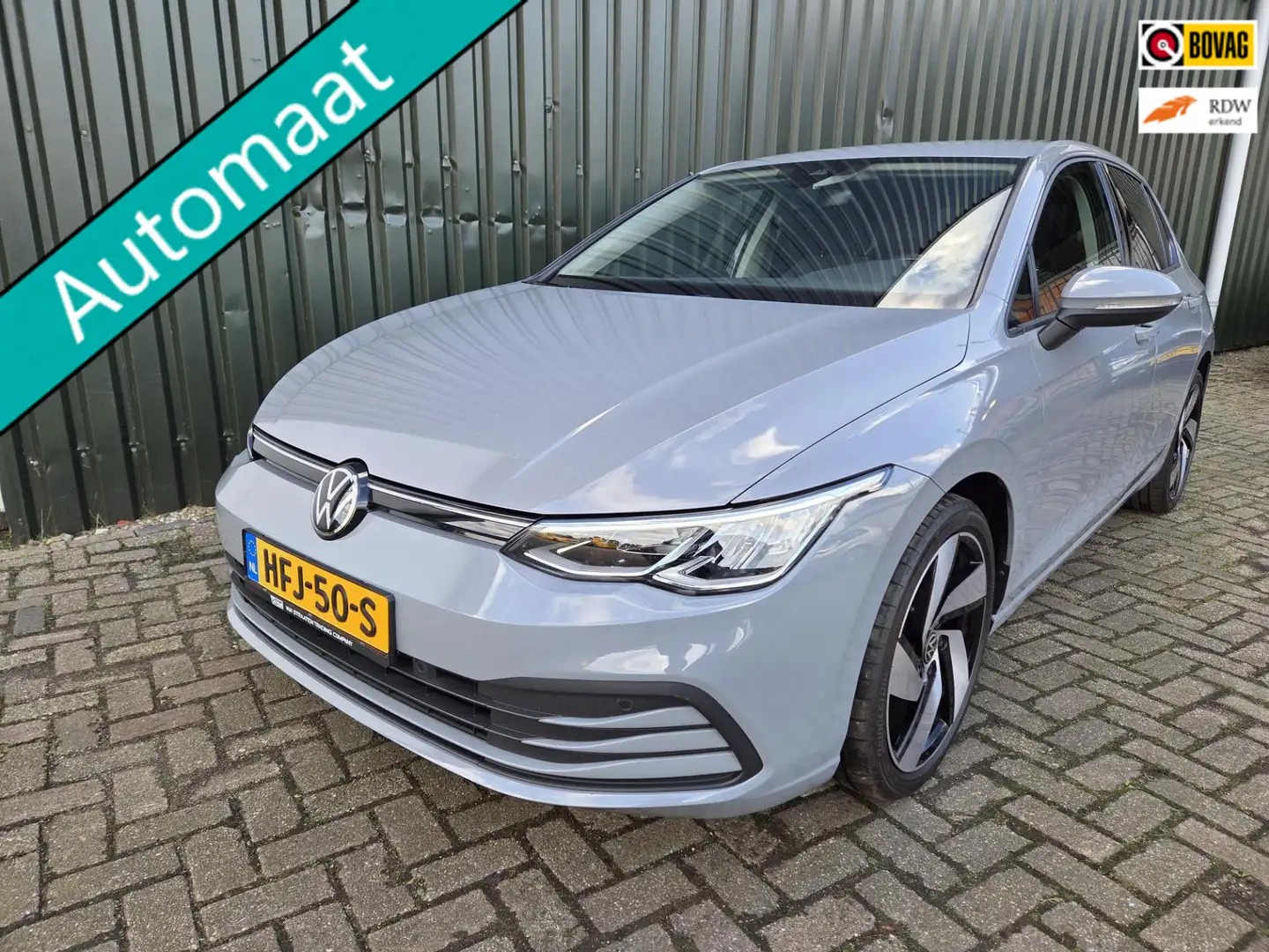 Volkswagen Golf 1.5 eTSI Business Virtual Cockpit 18 Inch LM Grijs - 1