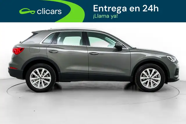 Audi Q3 view 7