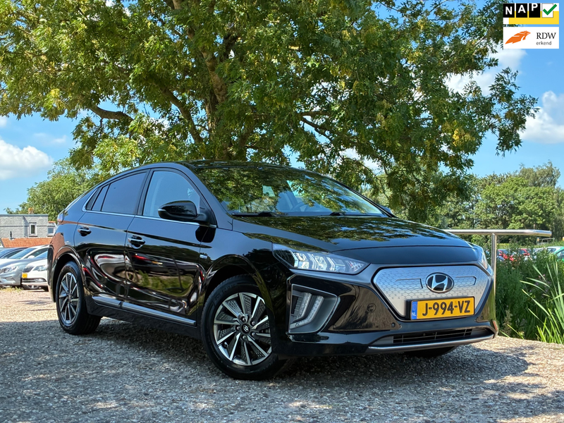 Hyundai IONIQ Premium EV 38 kWh | SOH 100 % + Leder + Stoel Verw