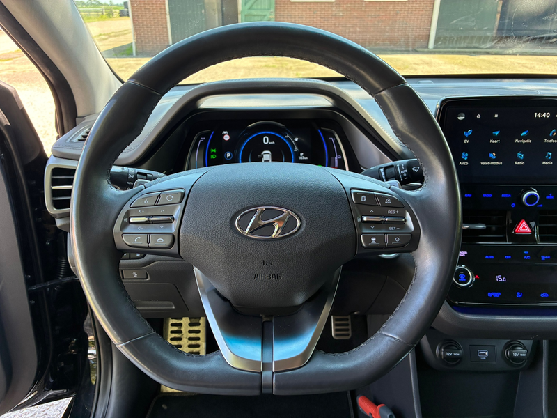 Hyundai IONIQ Premium EV 38 kWh | SOH 100 % + Leder + Stoel Verw — photo 20