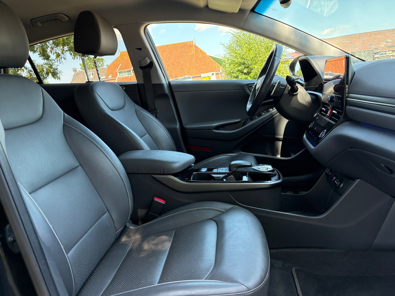 Hyundai IONIQ Premium EV 38 kWh | SOH 100 % + Leder + Stoel Verw — photo 13
