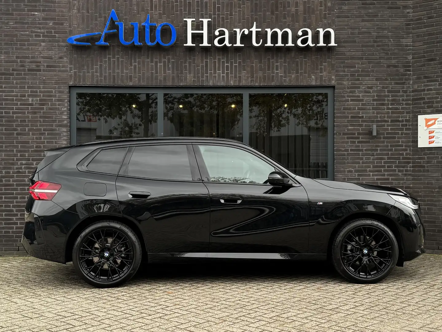 BMW X3 20 xDrive M-Sport PANO|ACC|LEDER|TREKHAAK|360CAM Zwart - 2