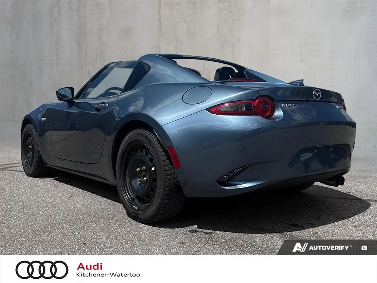 Mazda MX-5 Miata снимка Mazda MX-5 Miata