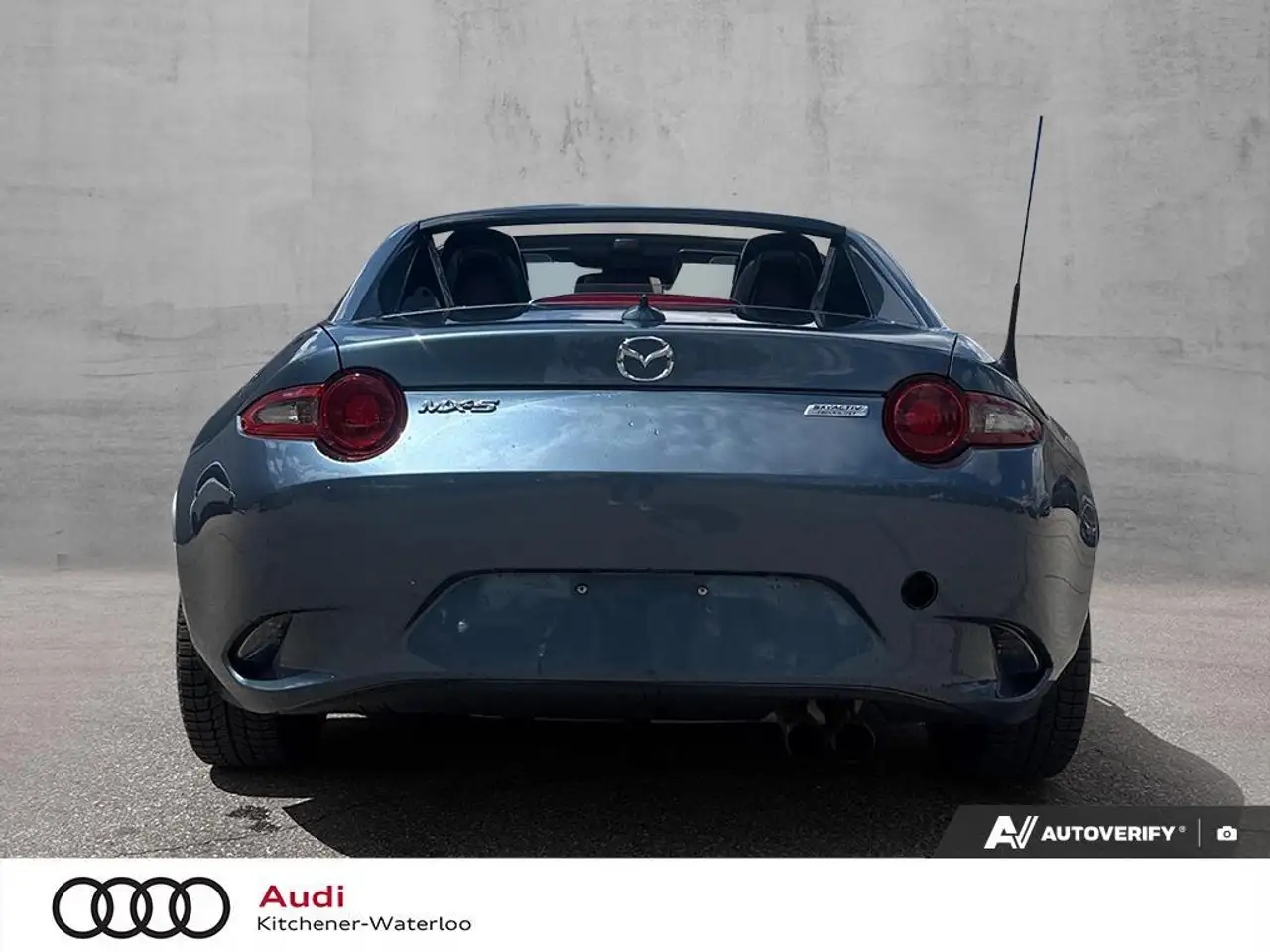 Mazda MX-5 Miata снимка Mazda MX-5 Miata