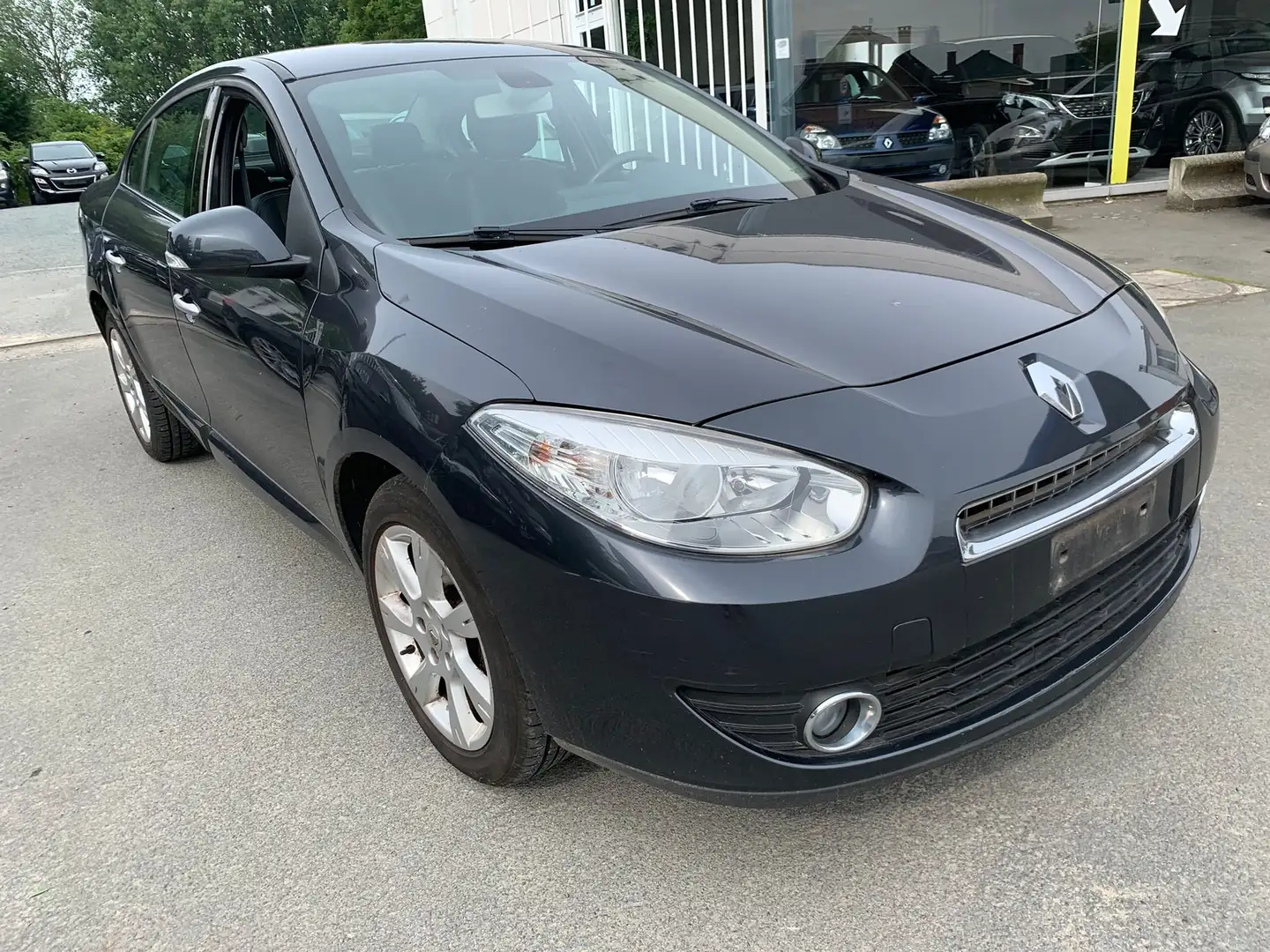 Renault Fluence 1.6i Dynamique Gris - 1