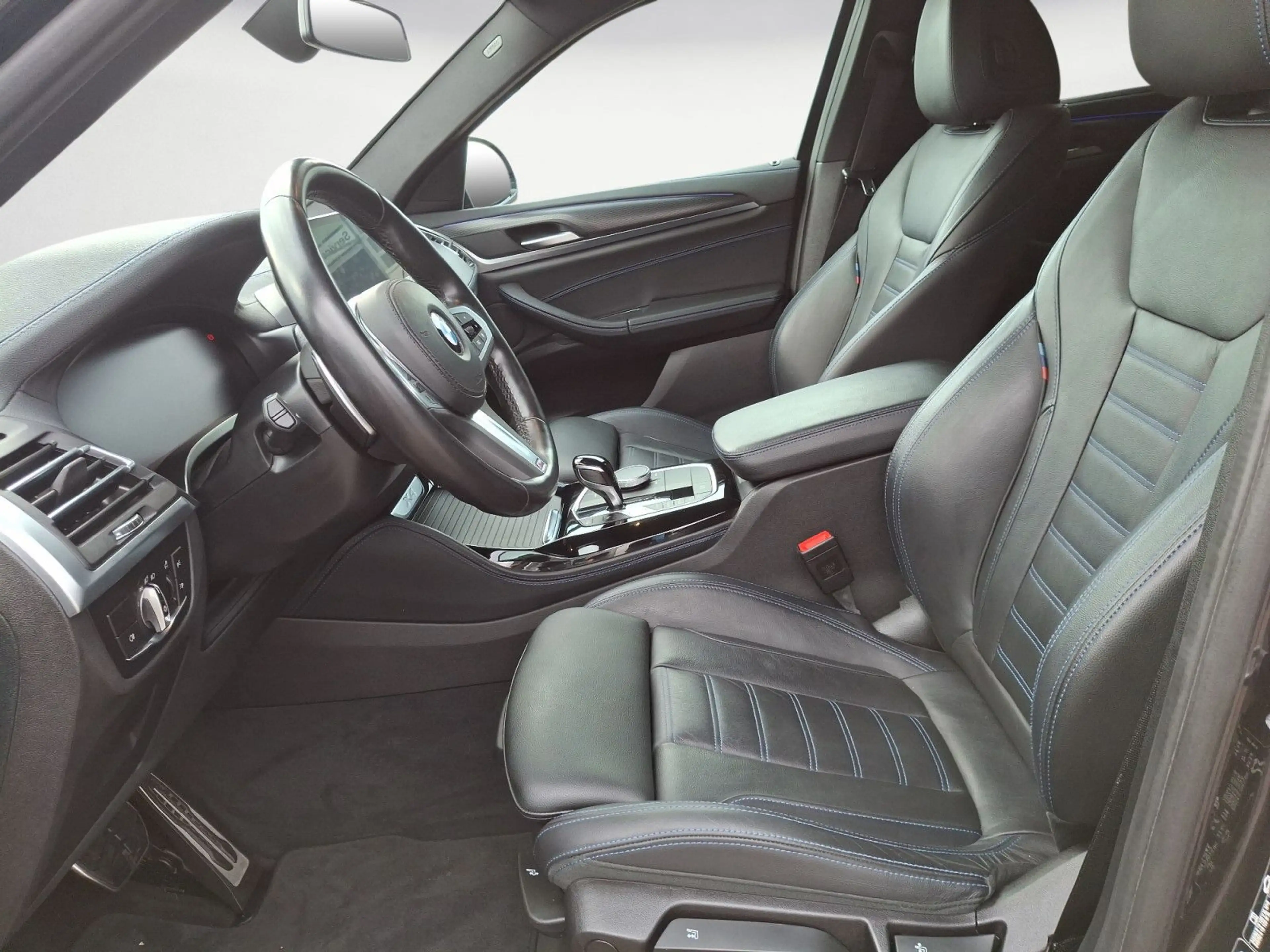 BMW X4 xDrive20d M SPORT Panorma Driving Assistant A — photo 8
