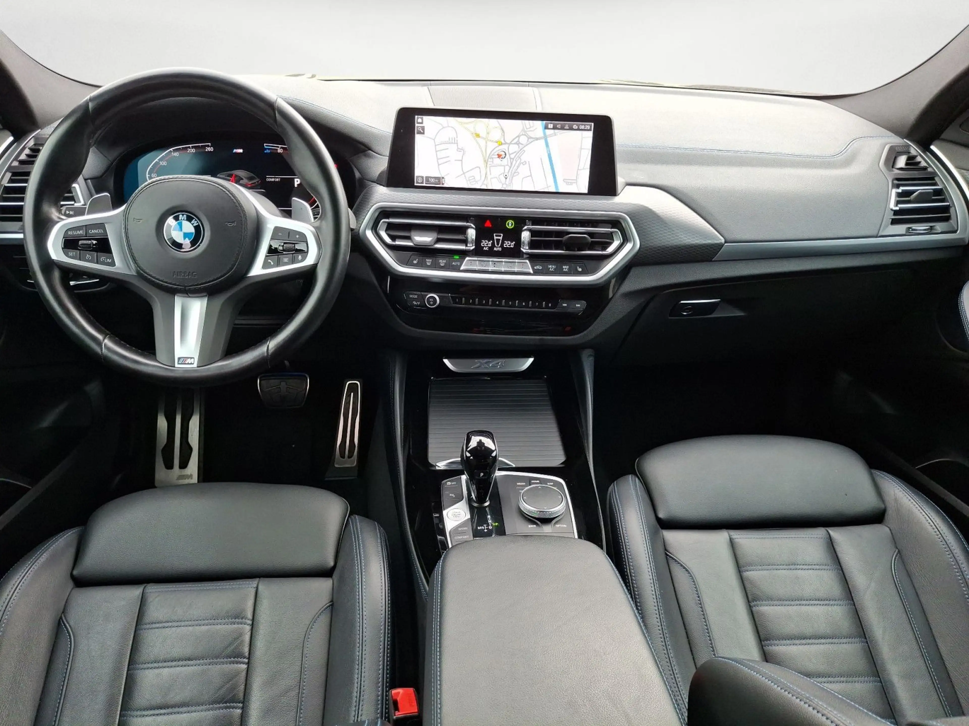 BMW X4 xDrive20d M SPORT Panorma Driving Assistant A — photo 11