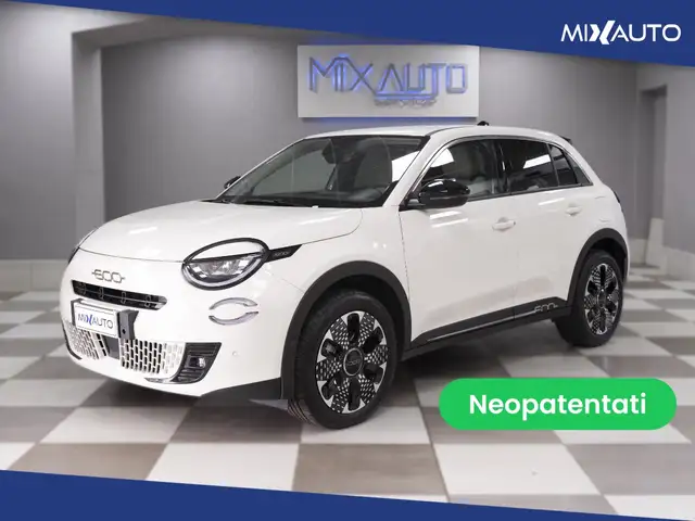 2025 Fiat 600 in White for sale