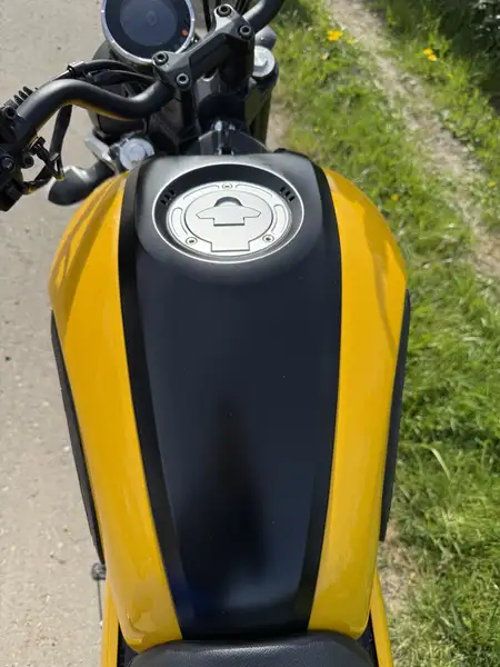 Yamaha XSR 125 - foto 4