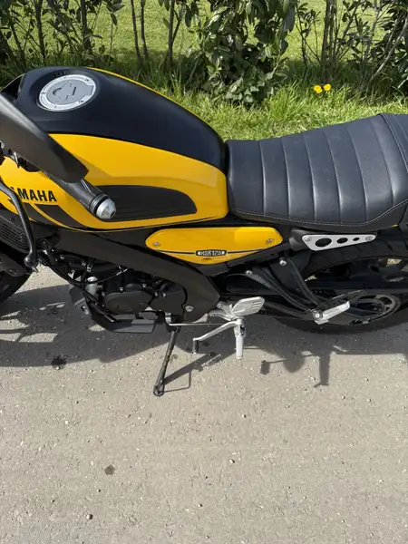 Yamaha XSR 125 - foto 2