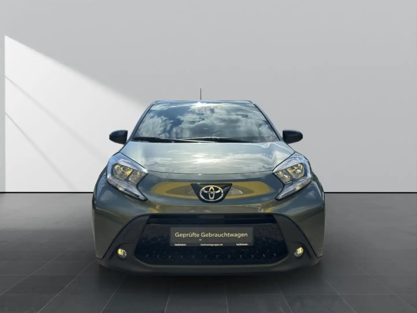 Toyota Aygo X 1.0 Pulse*Kamera*Sitzh.*CarPlay*DAB* Verde - 2