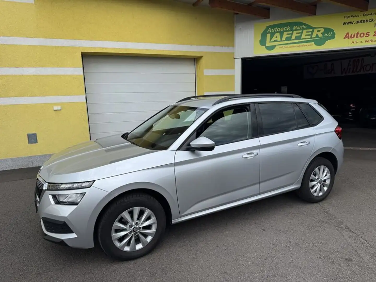 Skoda Kamiq TSI Automatik nur 55000km AHV! TOP! Silber - 2