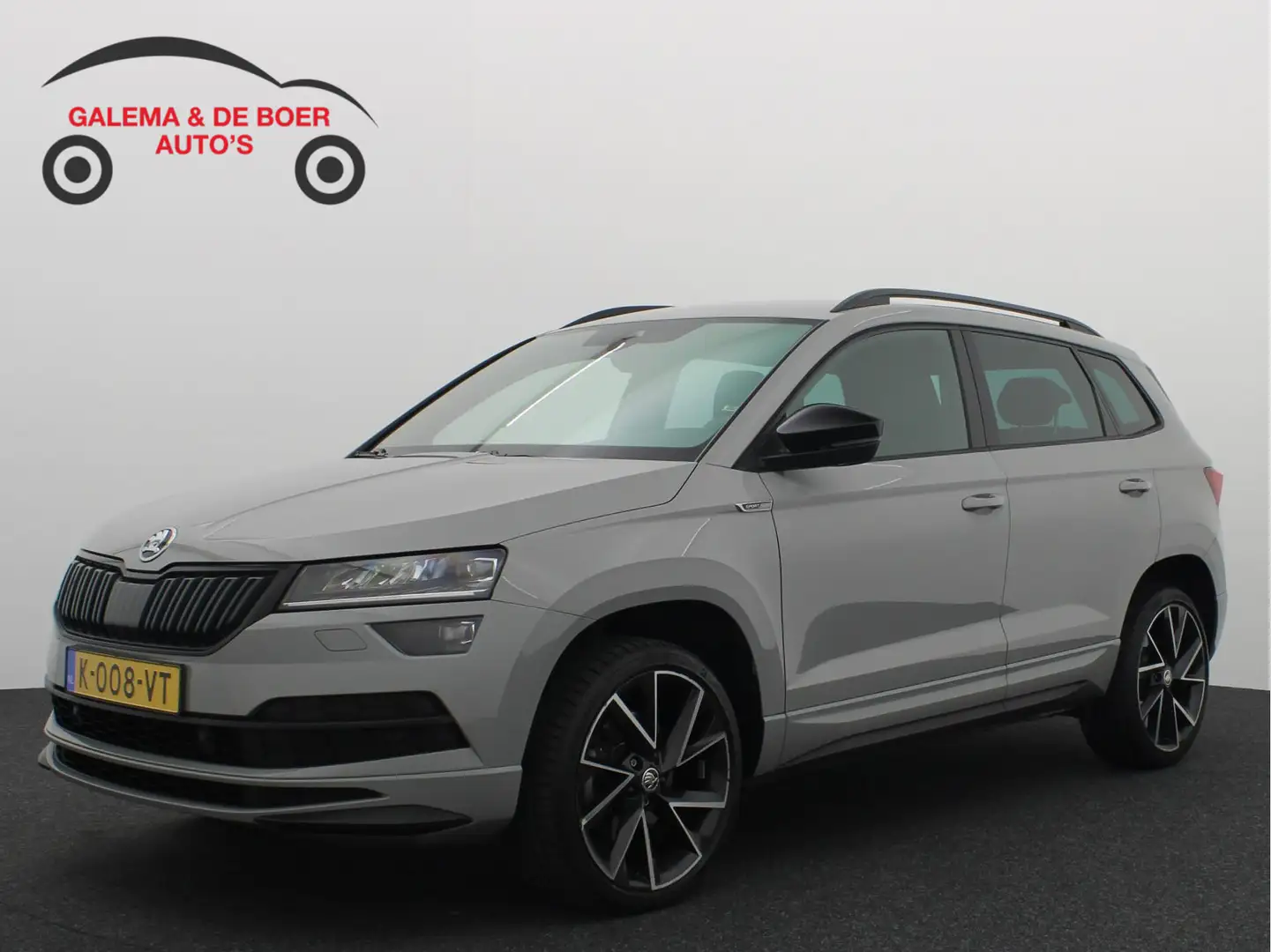 Skoda Karoq 1.5 TSI ACT Sportline Business AUTOMAAT / FULL LED Grijs - 1