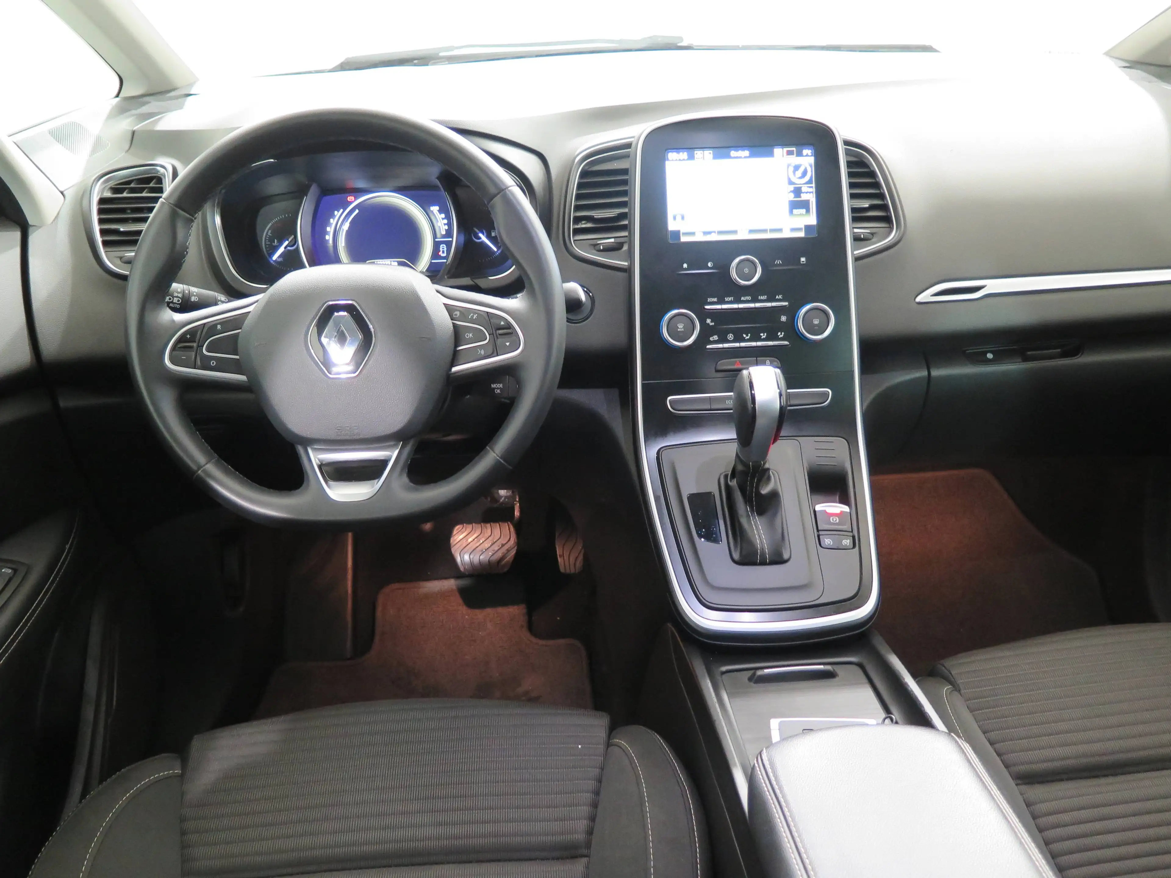 Renault Grand Scenic Grand Business Edition, 7 Sitzer, Sportsitze,Navi,RFK — photo 8