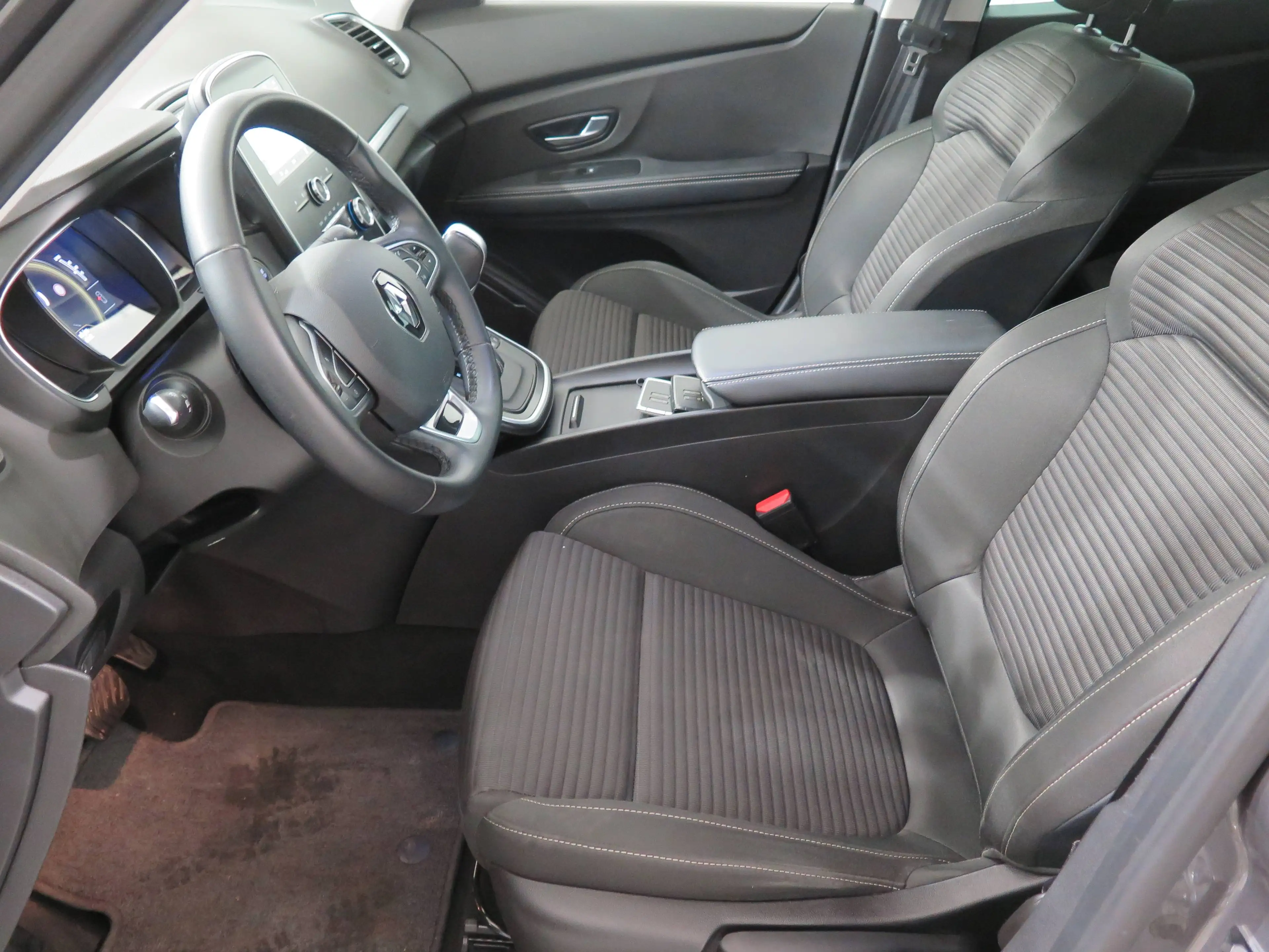 Renault Grand Scenic Grand Business Edition, 7 Sitzer, Sportsitze,Navi,RFK — photo 7