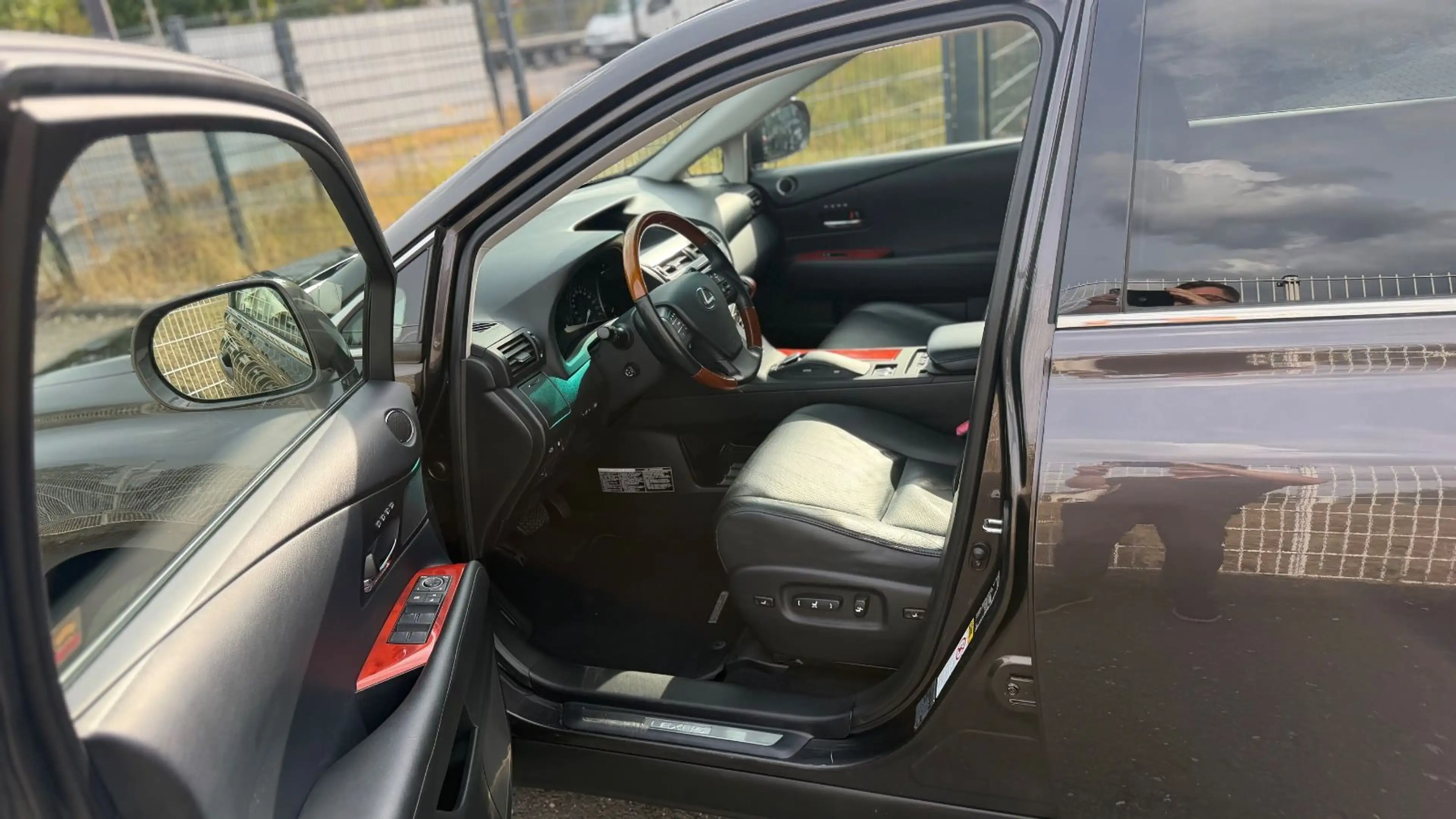 Lexus RX 450h Hybrid Autom/Navi+R.Camera/Leder/AHK — photo 12