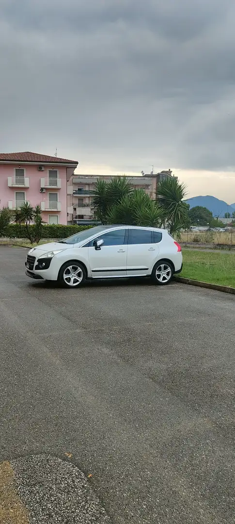 Peugeot 3008 3008 2.0 hdi 16v Allure (outdoor) c/t.pan. Bianco - 1