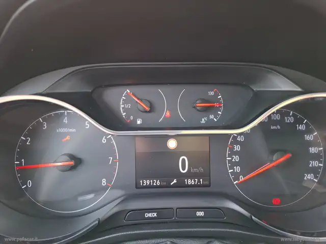 Opel Crossland X view 13