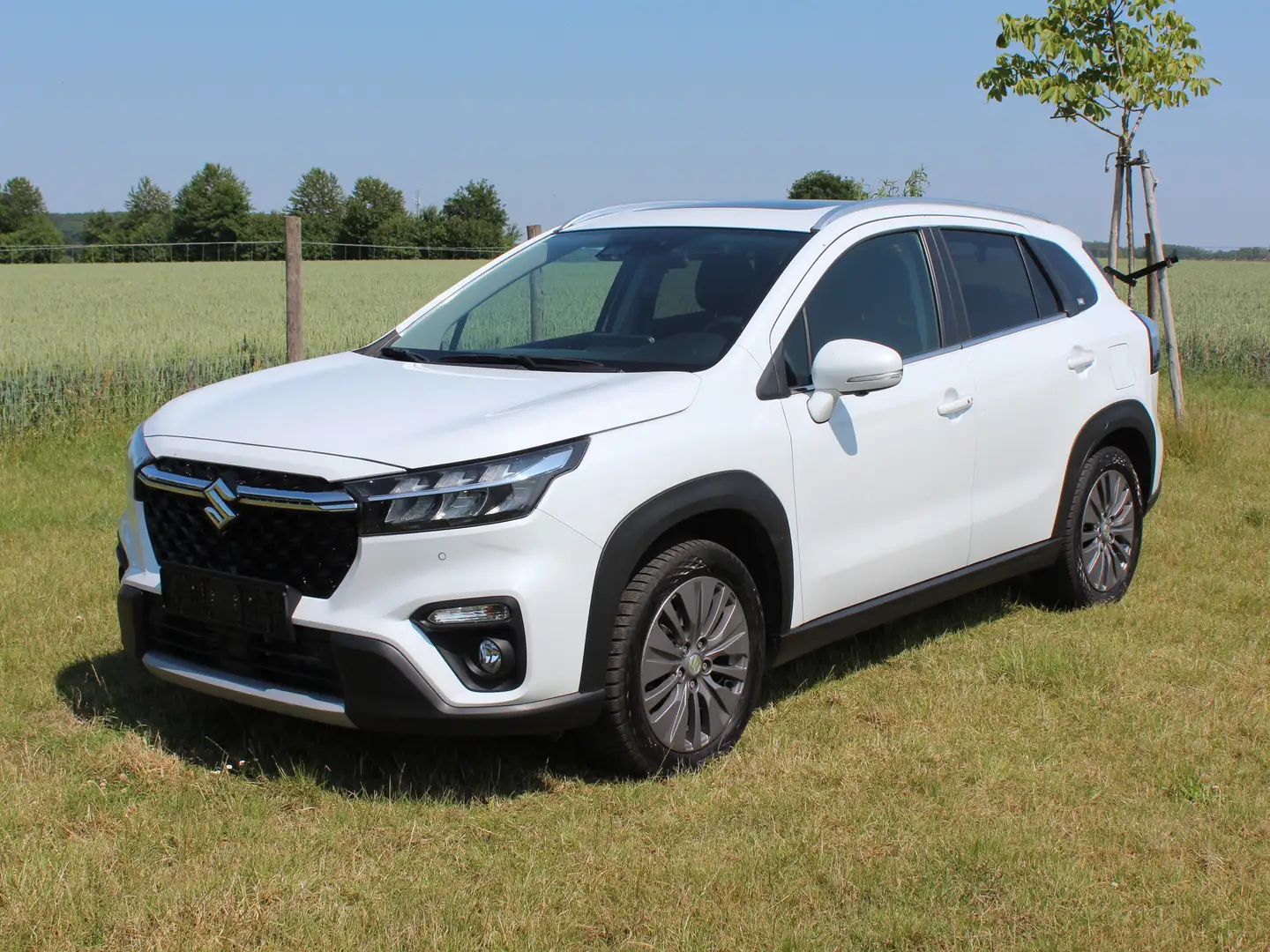 Suzuki S-Cross 1.4 hybrid Biały - 1