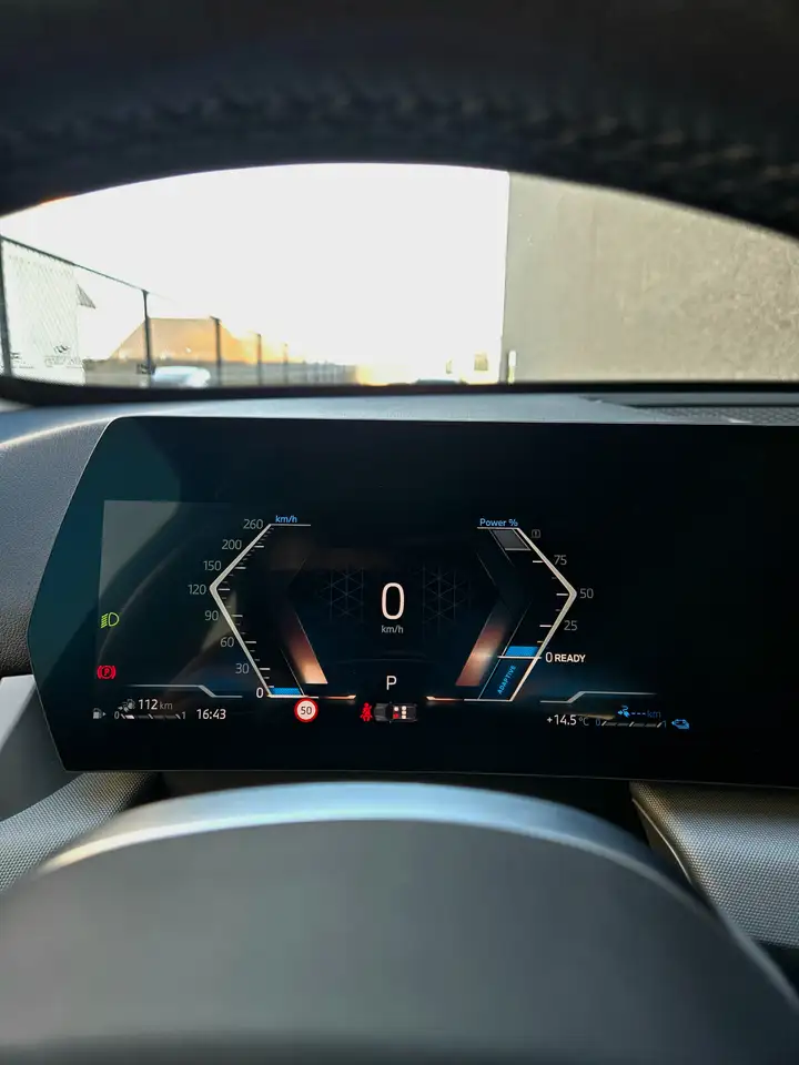 BMW X1 X1 PHEV 1.5iA xDrive25e (180 kW) 13