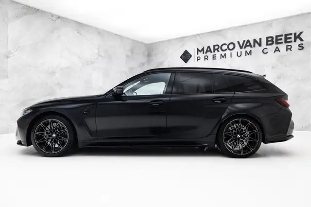 BMW M3 view 5