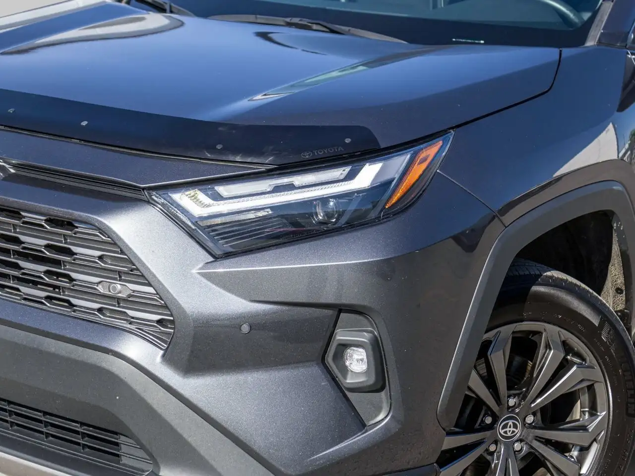 Toyota RAV 4 снимка Toyota RAV 4